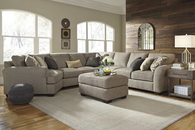 Benchcraft® Pantomine 5-Piece Driftwood Left-Arm Facing Sectional with Cuddler-3
