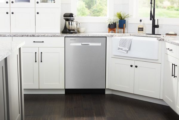 Maytag 24" Fingerprint Resistant Stainless Steel Built in Dishwasher