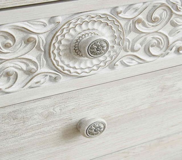 Signature Design by Ashley® Paxberry Whitewash 6-Drawer Dresser-4