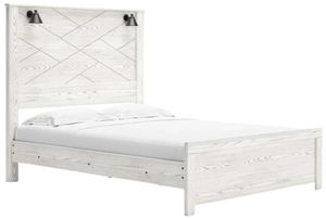 Front view of the Signature Design by Ashley® Gerridan Gray/White King Panel Bed