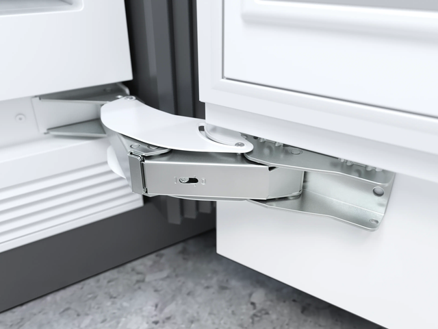 Miele MasterCool™ 36 in. 19.5 Cu. Ft. Built-In French Door Refrigerator-4