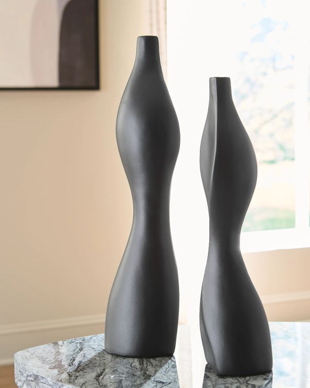 Signature Design by Ashley® Judsen Black 18" Vase-4
