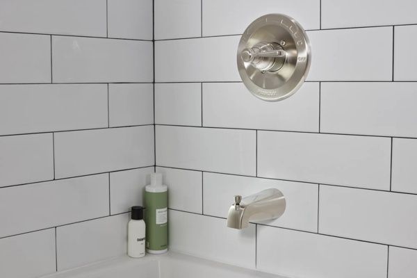 Peerless  Elmhurst® Brushed Nickel Tub Shower Trim Kit-2