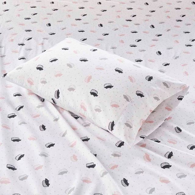Olliix by Intelligent Design Pink/Grey Hedgehogs Queen Cozy Soft Cotton Novelty Print Flannel Sheet Set-1