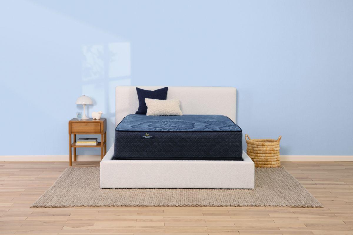 Serta® Perfect Sleeper® PS1300 Hybrid Firm Tight Top King Mattress Power Base Bundle