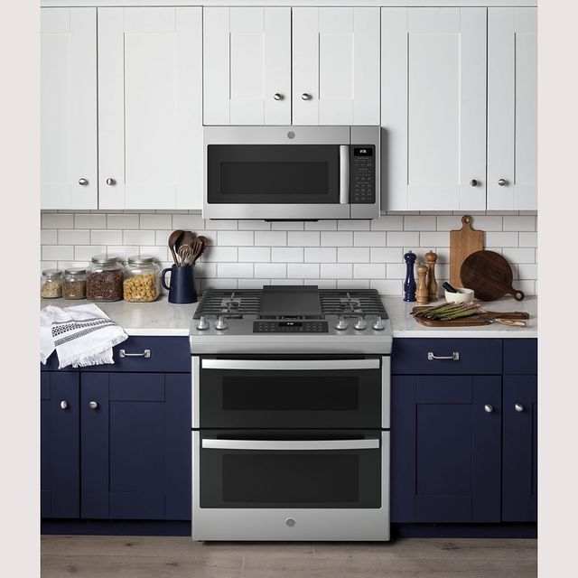 GE® 30" Stainless Steel Slide In Gas Range-2