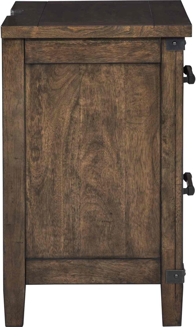 Benchcraft® Wyattfield Two-Tone Nightstand-3