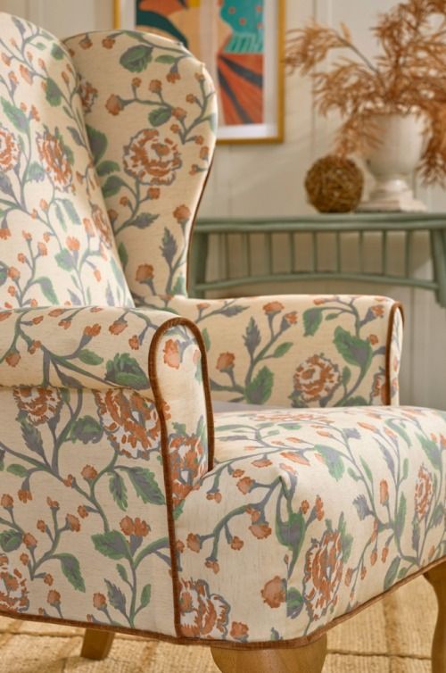 Best® Home Furnishings Customizable Erin & Ben Co. Isadore Chair with Dark Walnut Legs-3