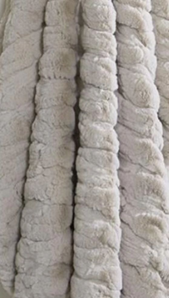 American Wholesale Furniture Bazaar Smoke Throw-2