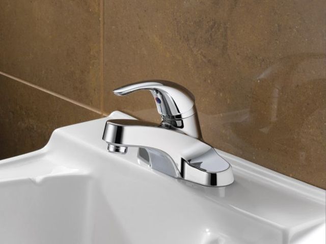 Peerless Core Chrome Single Handle Bathroom Faucet without Pop-1