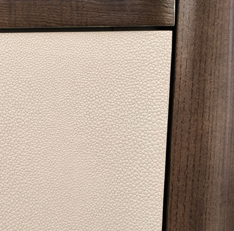 Michael Amini Roxbury Park Display Cabinet - Thumbnail 4