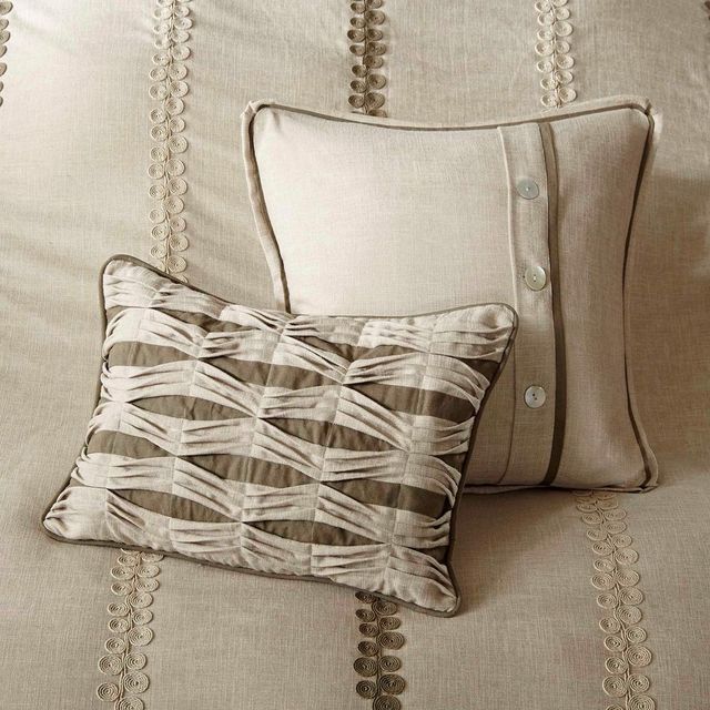 Olliix by Madison Park Signature Linen Queen Chateau Comforter Set-3