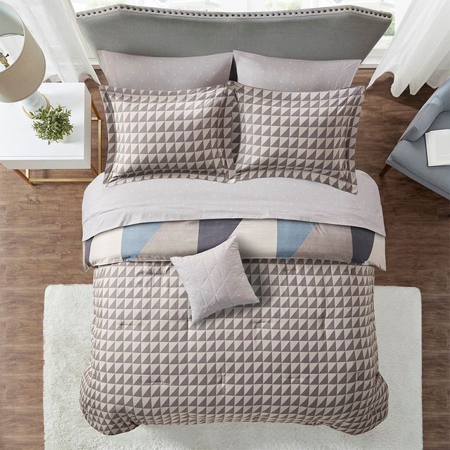 Olliix by Madison Park Essentials Remy Navy Twin Reversible Complete Bed Set Includes Sheets-1