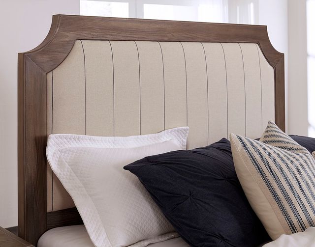 LM Co Home By Vaughan-Bassett Bungalow Home by Ben & Erin Napier Folkstone Queen Upholstered Bed-2