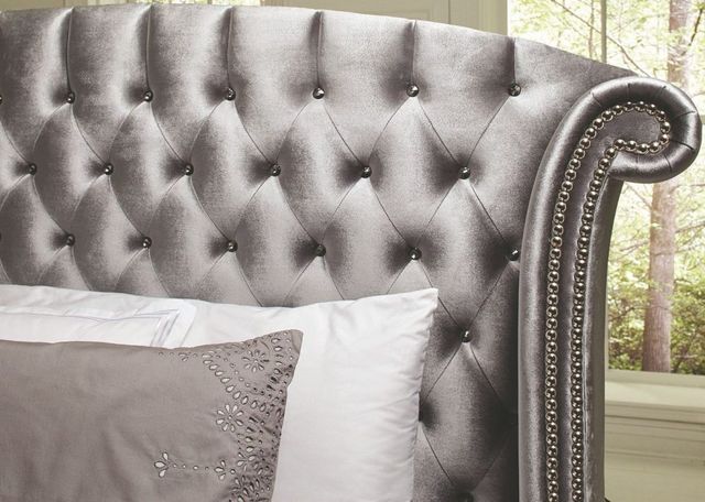 Coaster® Deanna Metallic Queen Upholstered Bed-2
