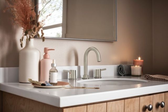 Peerless Precept® Brushed Nickel 2-Handle Widespread Bath Faucet-1