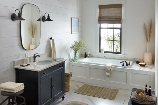 Peerless Elmhurst® Oil Rubbed Bronze Single Handle Bathroom Faucet-1