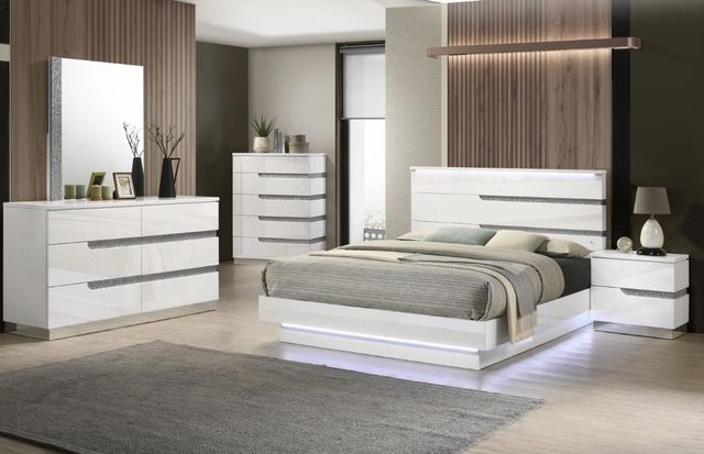New Classic® Home Furnishings Paradox White Queen Panel Bed-1