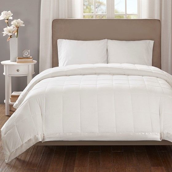 Olliix by Madison Park Ivory Premium Oversized Hypoallergenic Down Alternative Twin Cambria Blanket-1
