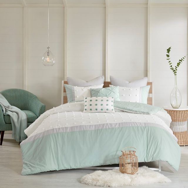 Olliix by Urban Habitat 7 Piece Ivory King/California King Myla Cotton Jacquard Duvet Cover Set-1