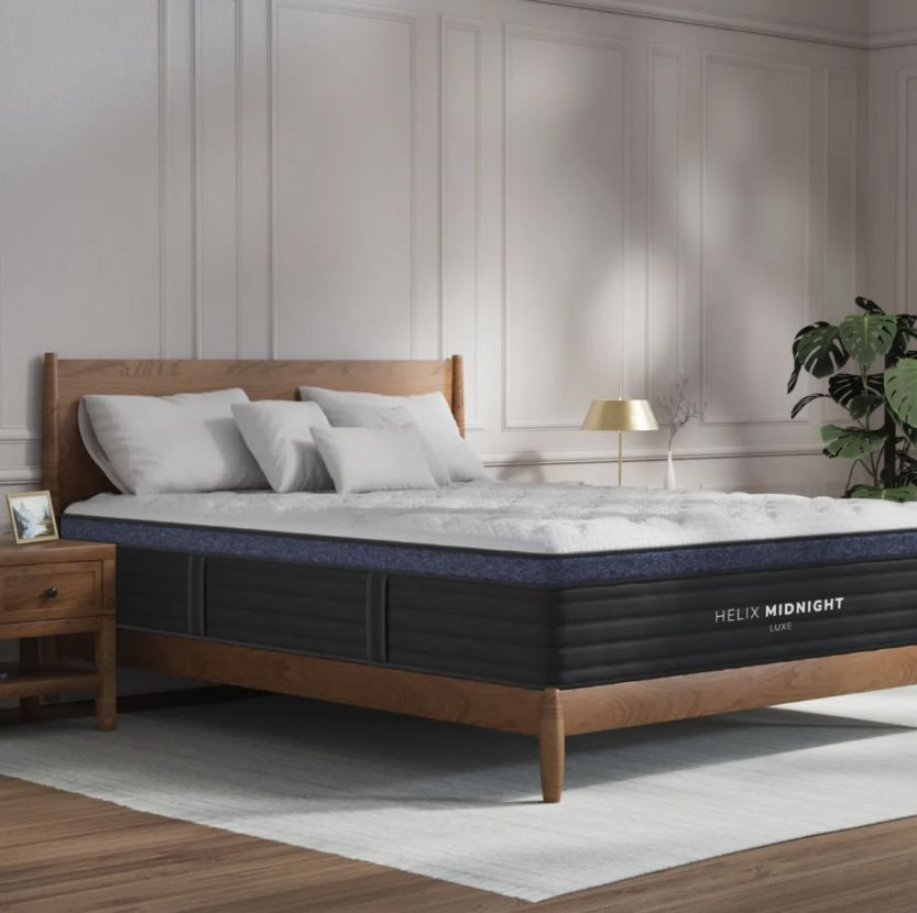 Helix Sleep Midnight Luxe Hybrid Mattress