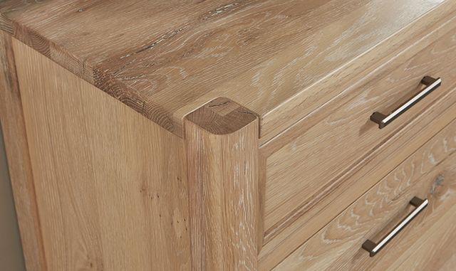 LM Co Home By Vaughan-Bassett Crafted Oak by Ben & Erin Napier Bleached White 5-Drawer Chest-2