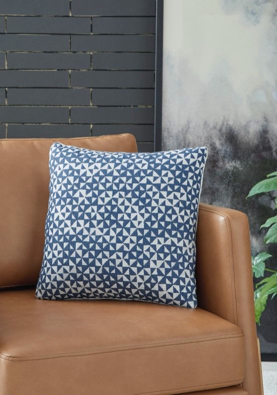 Signature Design by Ashley® Jaycott Blue/White Throw Pillow-3
