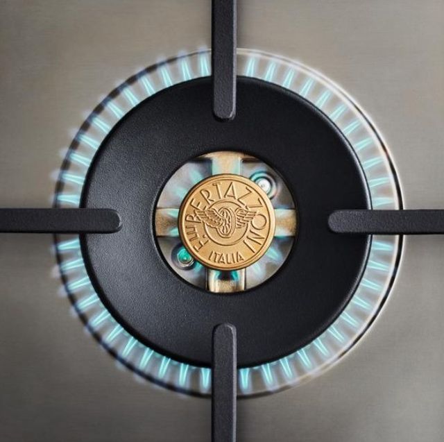 Bertazzoni Master Series 48" Stainless Steel Natural Gas Rangetop with Electric Griddle-3