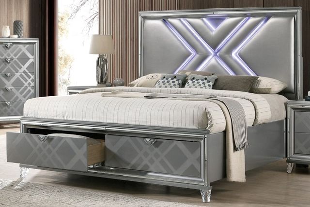 Furniture of America® Emmeline Silver Queen Bed-0