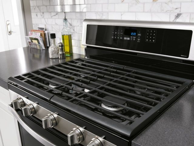 Whirlpool® 30" Stainless Steel Gas Built In Double Oven Range-6