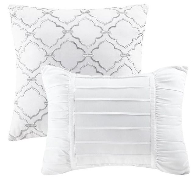 Olliix by Intelligent Design Benny White Full/Queen Comforter Set-2