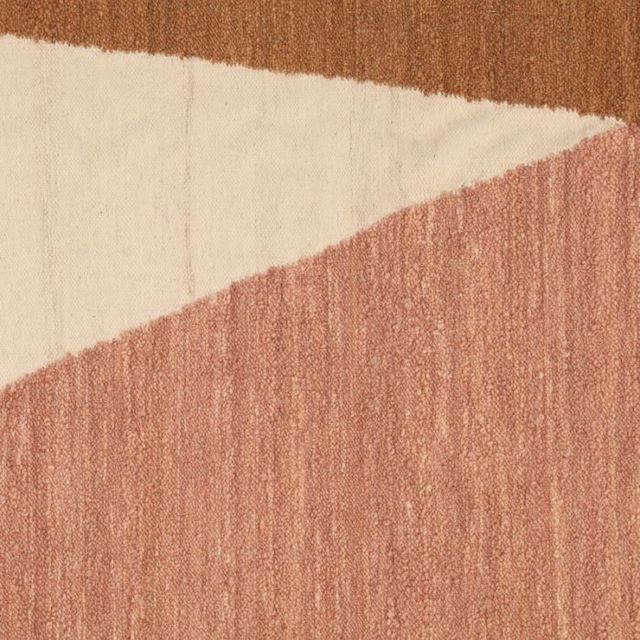 Dovetail Furniture Tavara 6'x9' Area Rug -1