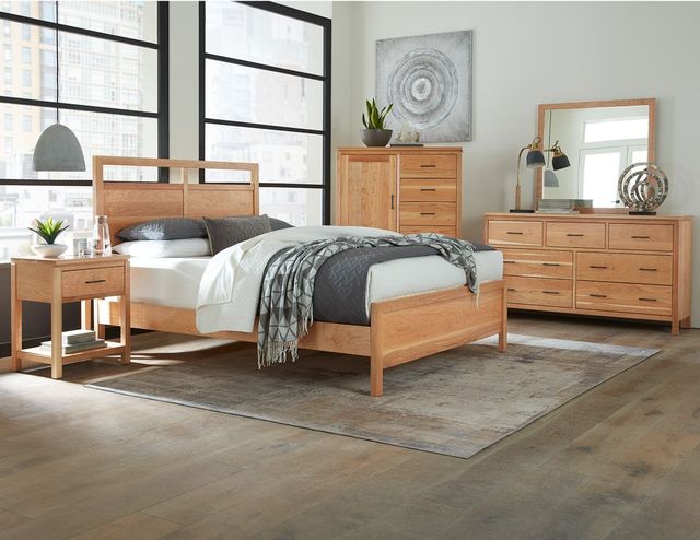 Archbold Furniture Customizable Maverick King Platform Bed-1