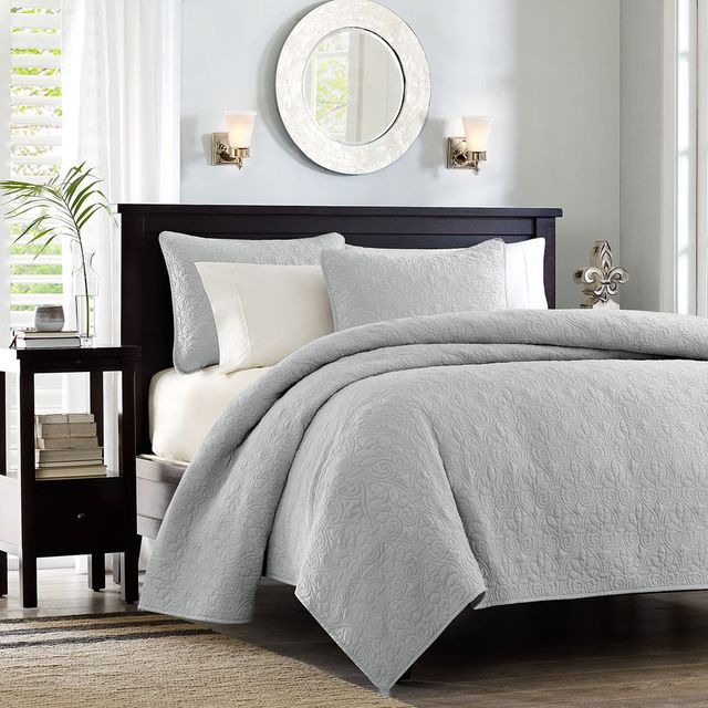 Olliix by Madison Park Grey King/California King Quebec Reversible Coverlet Set-1
