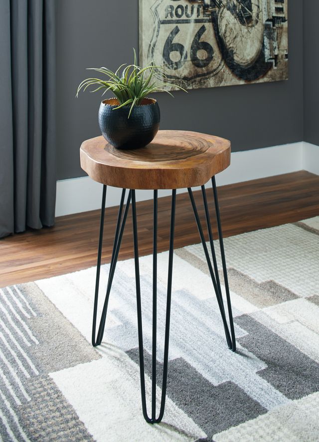 Signature Design by Ashley® Eversboro Brown Accent Table-1