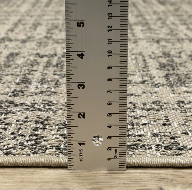 Oriental Weavers™ Gillian 5'x7' Style 7 Area Rug-2