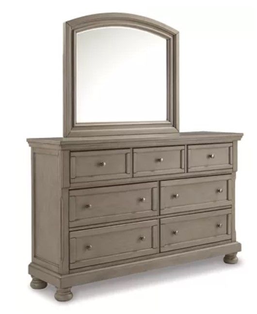Signature Design by Ashley® Lettner 3-Piece Light Gray California King Sleigh Bed Set-2