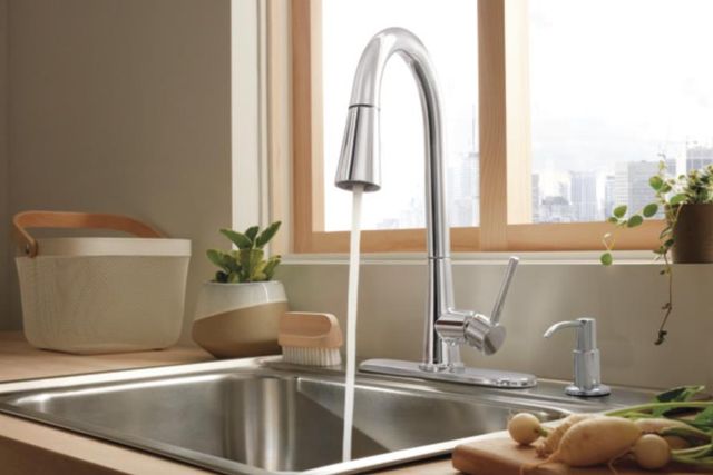 Peerless Precept® Chrome Single Handle Pull-Down Lever Kitchen Faucet-3