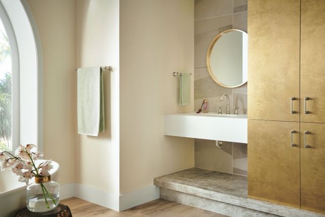 Brizo Invari® Brilliance® Polished Nickel 8" Towel Bar-1