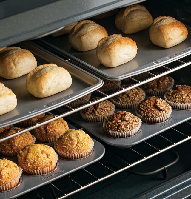 GE® 30" Stainless Steel Freestanding Electric Range-3