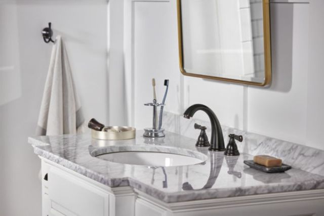 Peerless Elmhurst® Oil Rubbed Bronze 2-Handle Widespread Bathroom Faucet-3