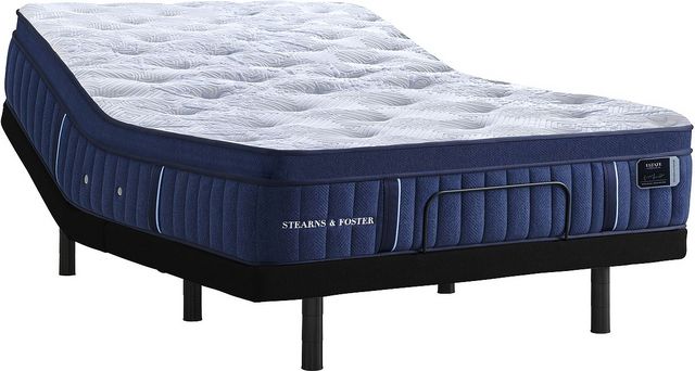 Grand matelas europlateau moelleux ressorts internes de Stearns & Foster® Estate Liam-3