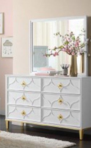 Emma White 2-Pc Dresser and Mirror Emma White 2-Pc Dresser and Mirror
