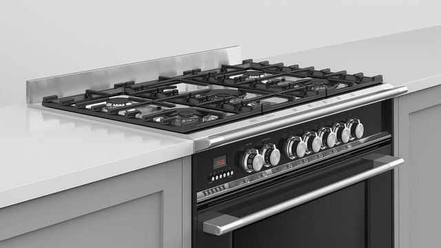 Fisher & Paykel 30" Black Pro Style Natural Gas Range-4