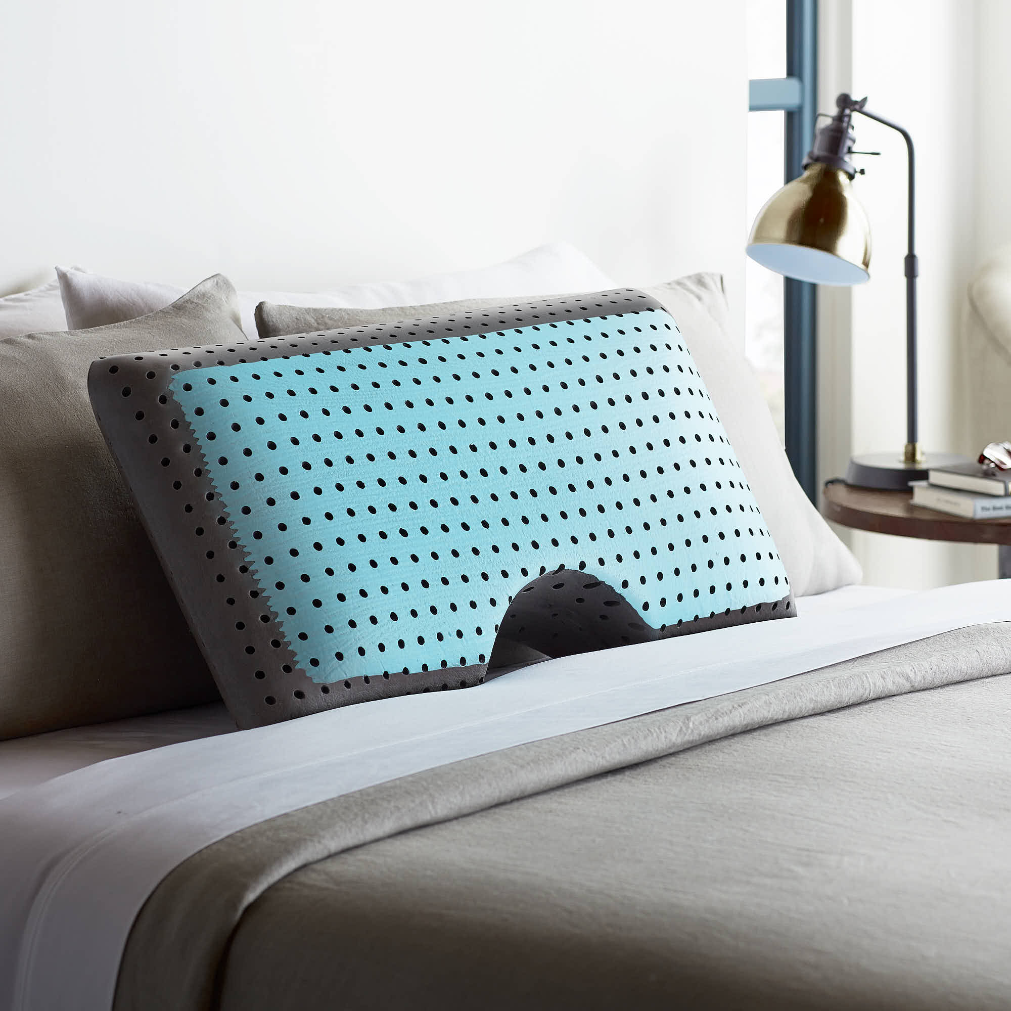 Malouf Z Shoulder CarbonCool LT OmniPhase Pillow