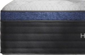 Helix Sleep Midnight Luxe Mattress in a Box