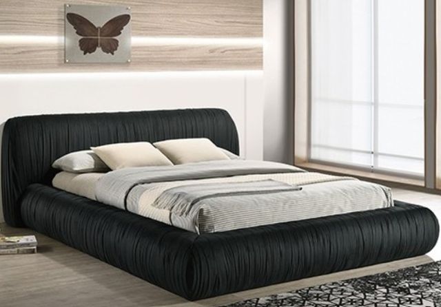 Furniture of America® Palmdale Black Queen Panel Bed-1