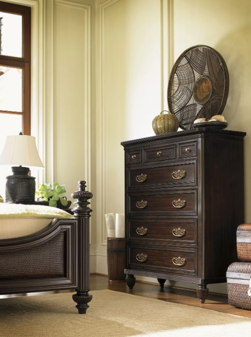 Tommy Bahama Royal Kahala Mauna Chest