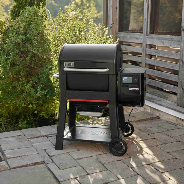 Weber® Searwood™ 600 24" Black Freestanding Wood Pellet Grill-9