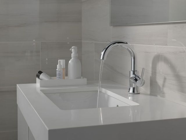 Delta Trinsic® Chrome 9" Single Handle Lever Bathroom Faucet-2